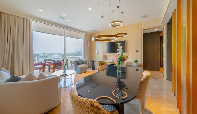 Fascinating 1BR with Burj Arab View at FIVE Palm