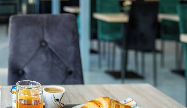 FASTHOTEL Le Mans Nord Saint-Saturnin - UN FH CONFORT