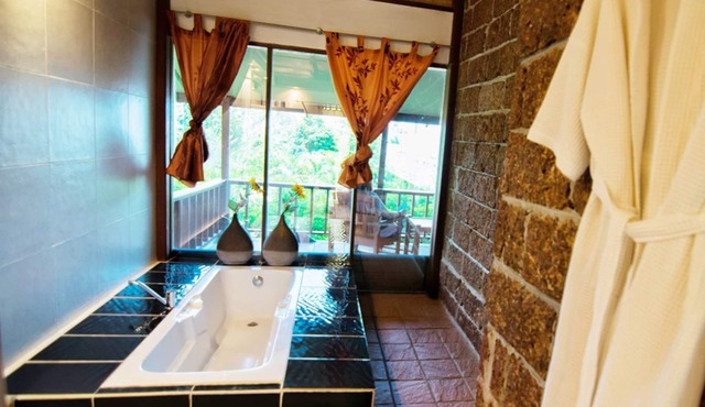 Faye Orchid Resort