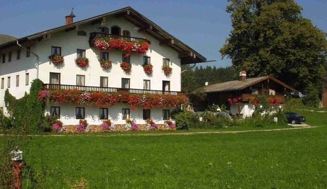Fe-apartment with 2-3 bedrooms, vacation at the Schelshornhof