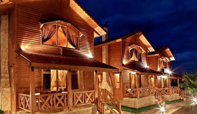 Feggarognemata Suites