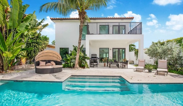 Fendi Mansion│Pool│Central Miami │Piano│Pool table