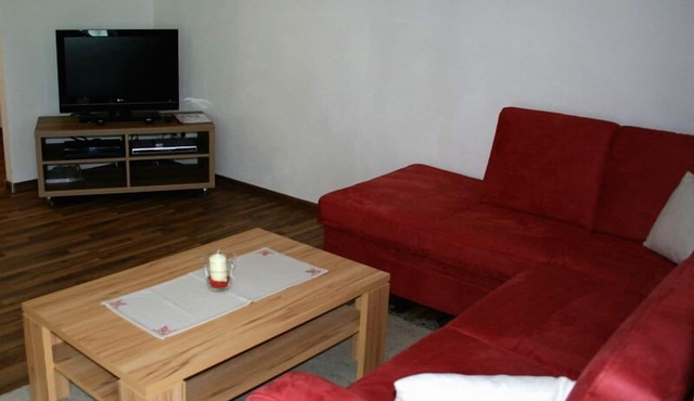 Ferienwohnung Rose, 2 Personen, 62 m², Dusche/WC, Flat-TV,1 Schlafzimmer, Balkon,Internet,Infrarot-Wärmekabine,Nichtrauch