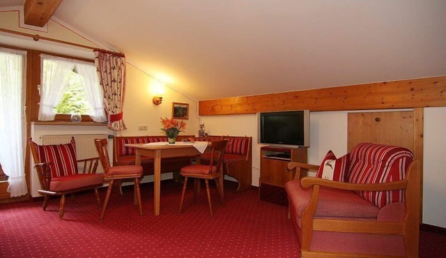 Ferienwohnung Ramsau, 1-2 Personen, 28 qm, Balkon, Wohn-schlafzimmer, Mansarde