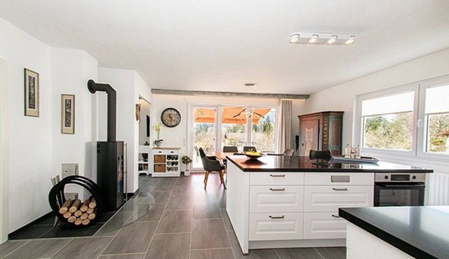 Ferienhaus 15-e mit Moderner Küche und Großer Terrasse - Ferienhäuser im Feriendorf Weissensee im