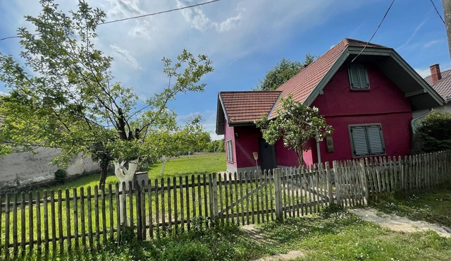Ferienhaus in Ländlicher Ruhe mit Einem 1500 qm Großen Rasengrundstück