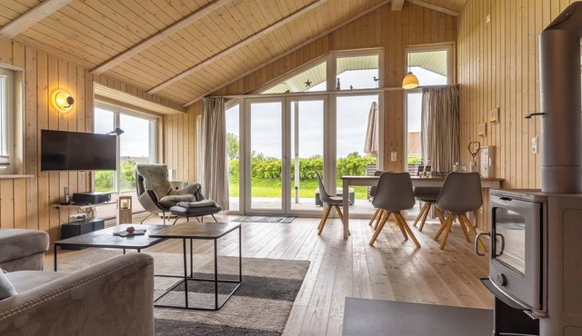 Ferienhaus mit Strandkorb, Kaminofen, Whirlpool und Sauna