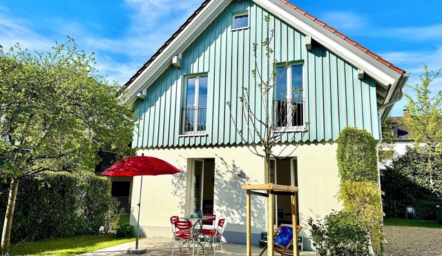 Ferienhaus 's Sommerhäusle - cozy and modern with garden in Lindau
