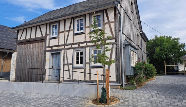 Ferienhaus Steffens - historic half-timbered house near the Geierlay