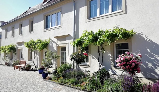 Ferienhof Gräfe - 3-Seiten Hof mit großem Garten, Pool & Sauna