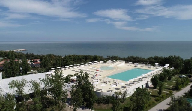Ferienpark Rosapineta Chalet C2 für 3 Personen