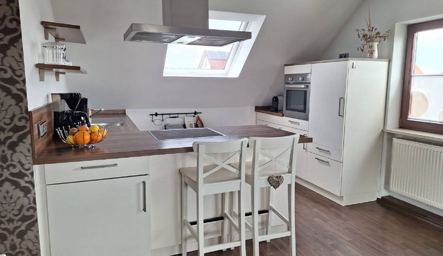 Ferienwohnung mit 95qm und Sonnigem Balkon