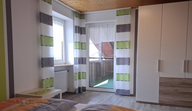 Ferienwohnung 100 qm mit 3 Schlafzimmern