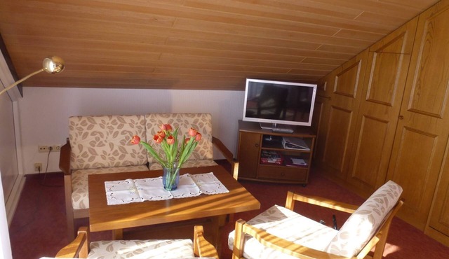 Ferienwohnung 2, 45qm, 1 Schlafzimmer, 1 Wohn-/Schlafraum, max. 4 Personen