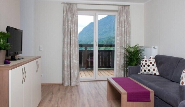 Ferienwohnung 6 "Untersberg", Nichtraucher, 2 Schlafzimmer, Sat-TV, 4 Sterne, max. 6 Personen