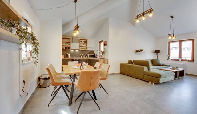 Ferienwohnung/app. für 4 Gäste mit 93m² in Zupci