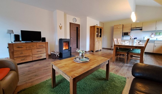 Ferienwohnung Bellenhahn, 70 qm, 2 Schlafzimmer, Balkon, Max. 5 Personen