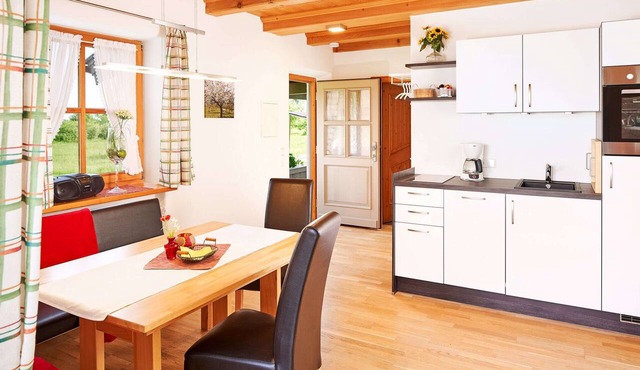 Ferienwohnung bis 2 Personen, 1 sep. Schlafzimmer, EG. Terrasse
