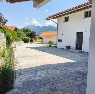 Ferienwohnung Buchwald mit schöner Holzterrasse
