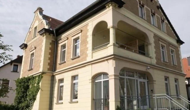 Ferienwohnung direkt am Kurpark mit Gradierwerk Solestadt