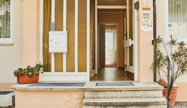 Ferienwohnung EG mit Balkon - Haus Constanze
