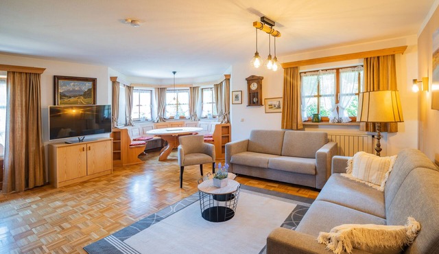 Ferienwohnung Hartsee, 80qm, 1 Schlafzimmer, Erker, Balkon