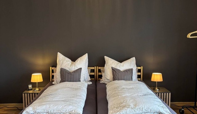 Ferienwohnung Himmel Greifenstein - apartment/flat, shower, WC,