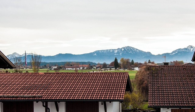 Ferienwohnung im 1.Stock mit überdachter Terrasse und See- und Bergblick