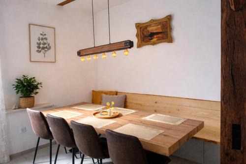 Ferienwohnung M&M mit Garten Ebenerdig 110qm 3 Zimmer 2x Bad