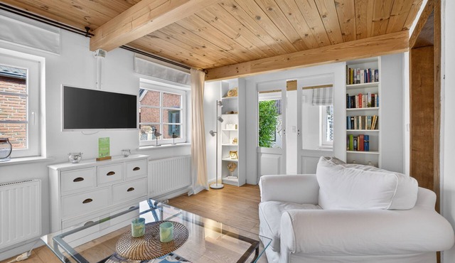 Ferienwohnung mit Eigenem Eingang und Terrasse im Historischen Fischerhaus
