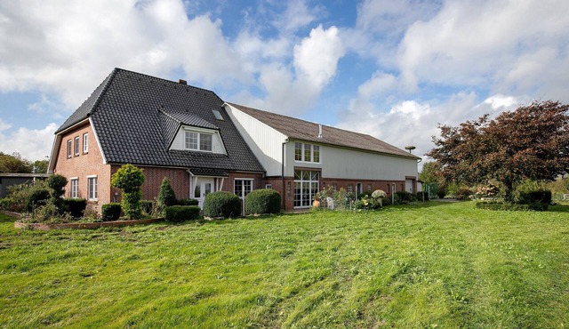 'Ferienwohnung Schmidt Bergewöhrden' with Shared Garden and Wi-Fi
