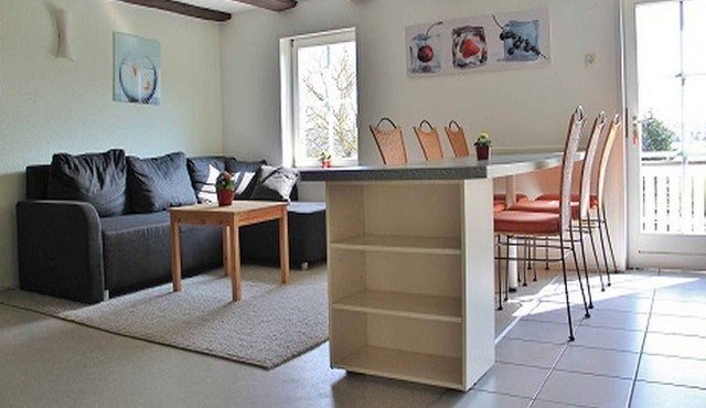 Ferienwohnung Weinparadies, 75 qm, 2 Schlafzimmer, 1 Wohn/schlafzimmer, Max. 6 Personen