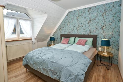 Ferienwohnungen Eifelstuben mit Charme - am See, nahe Burg