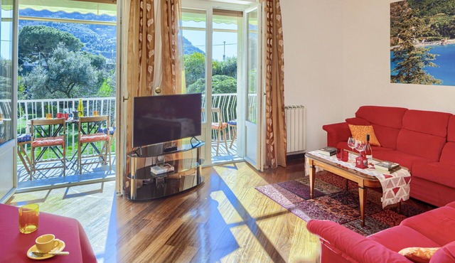 Fernanda Apartment: 2 bedrooms, 2 bathrooms, 100m from beach of Levanto, for 7 people.