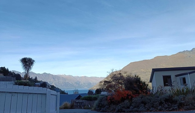 Fernhill Hideaway - Queenstown Mountain Serenity