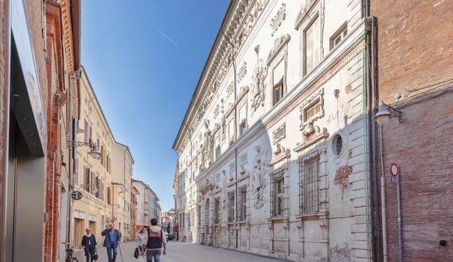 Ferrara Former Court Elegant Apartment