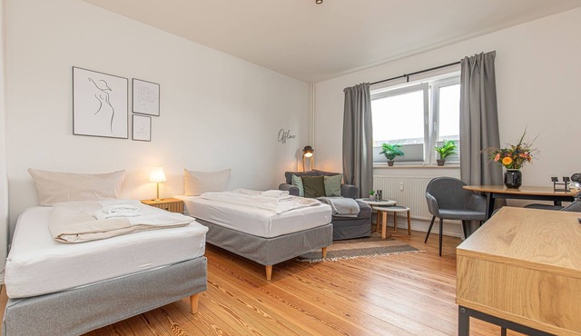 fewo1846 - Kommood - studio apartment close to the centre with balcony