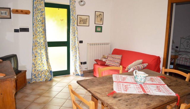 Fico Apartment: two-roomed apartment 2 + 2 beds in open countryside with views