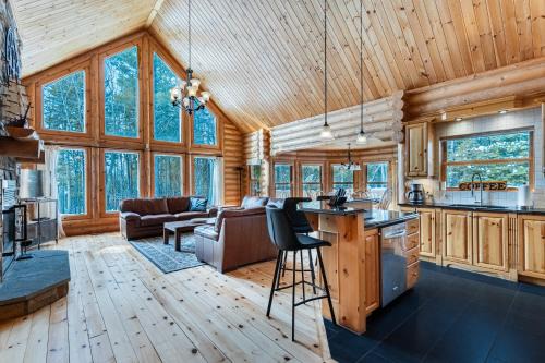 Fiddler Lake Resort - Deer 76