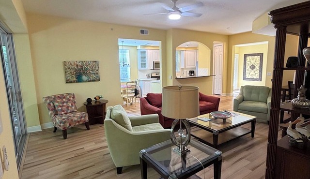 Fiddler's Creek Luxury End-Unit Condo - Pool, Spa, Minutes to Marco & Naples