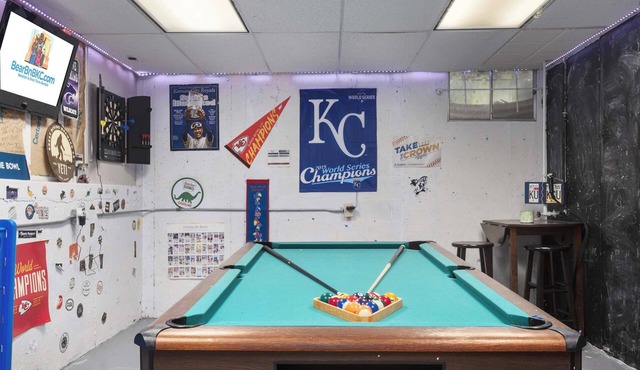 MAJOR INTERNATIONAL SPORTING EVENT 4BR Home on Private Acreage | Game Room