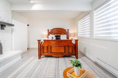 FIFA Ready 3 bedrooms Family Vacation Home in North Van