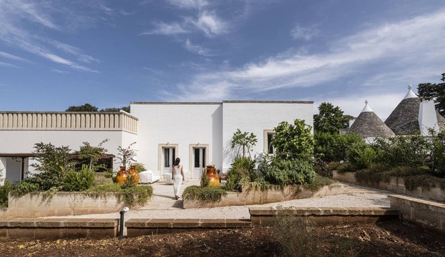 Finamore - Panoramic villa with sea view, pool, forest, 4-5 bedrooms, Monopoli