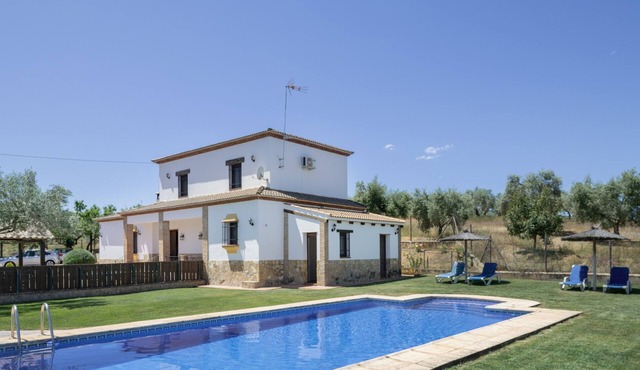 Finca 'La Pedrosa' with mountain views, Wi-Fi and air conditioning