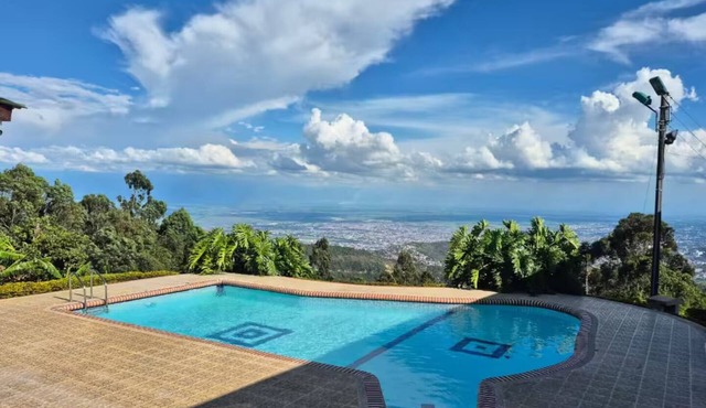 Finca Villa Isabel: Panoramic View, Swimming Pool and BBQ
