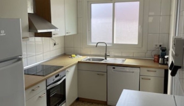 Finca with pool + barbecue area, home office, conservatory for 12 people