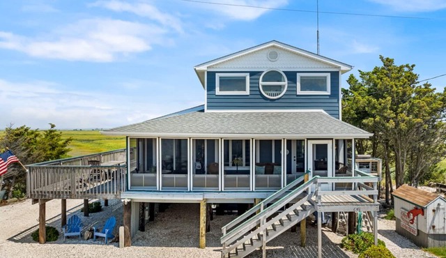 Find your peace between the bay and the marsh