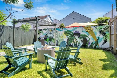 Fire pit backyard & chef's kitchen near Superdome