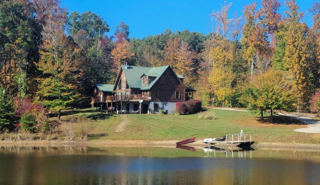 Fire Pit & Private Lake! 40-Acre Underwood Retreat