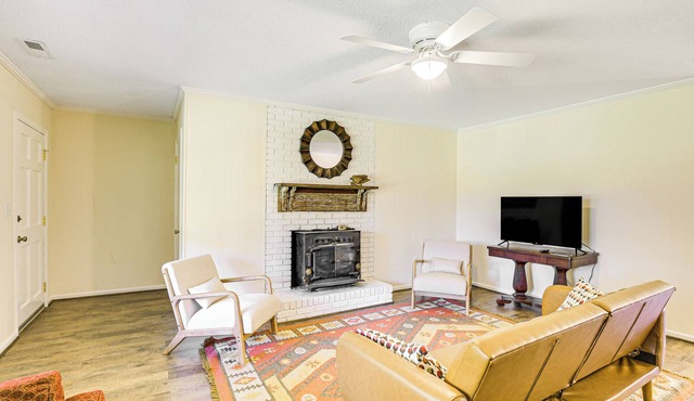 Fire Pit & Views: Campobello Rural Retreat